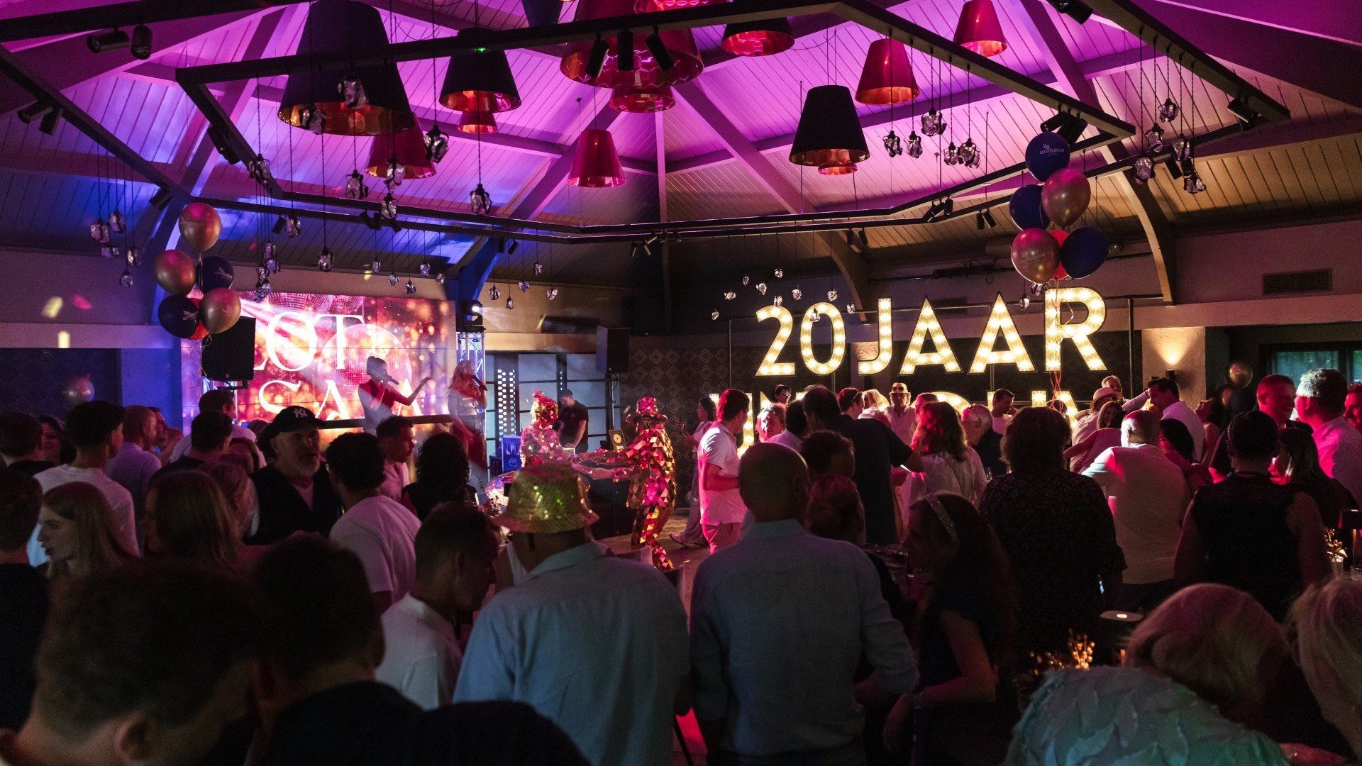 Sfeervol live entertainment tijdens een evenement