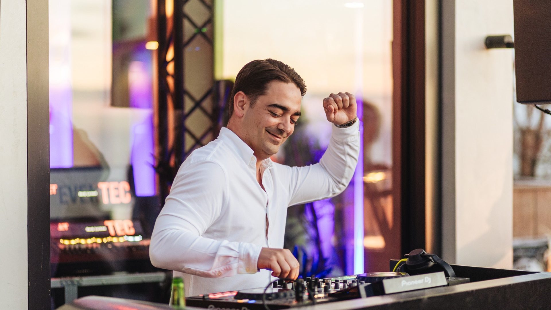 Sfeervol live entertainment tijdens een evenement